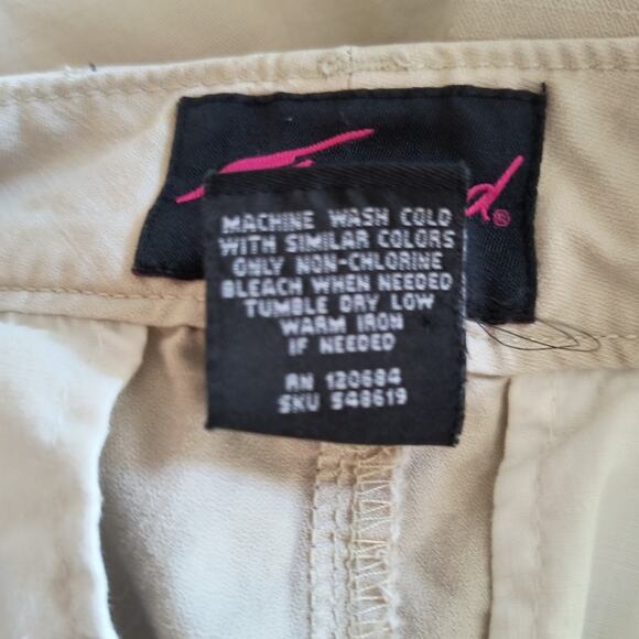 Torrid Bermuda Shorts Women's Size 12 Neutral Khaki 12 inch Cotton Flat front - Picture 6 of 10